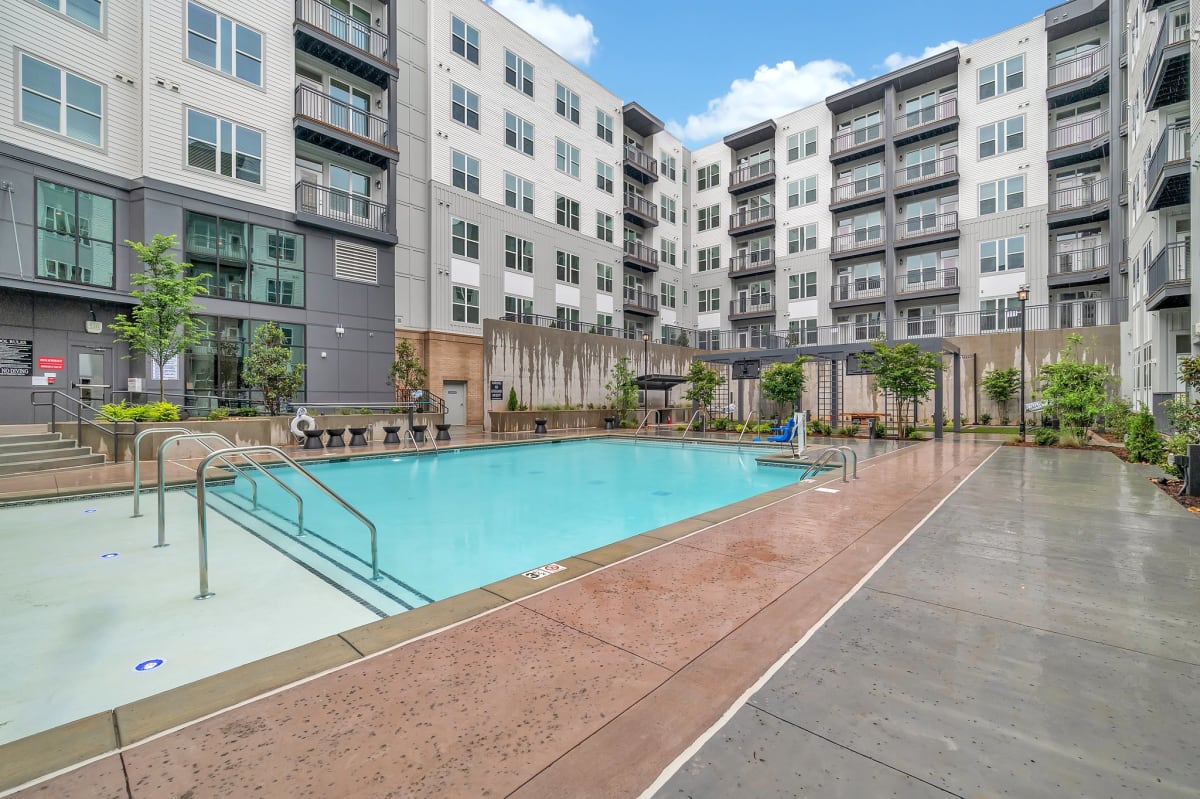 Luxury Apartments for Rent in Charlotte Alta West Morehead